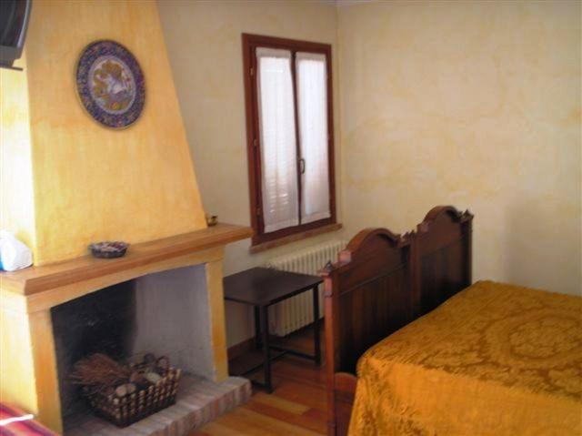 Agriturismo Corte Ponte Dei Tedeschi Konuk evi Ostiglia Oda fotoğraf
